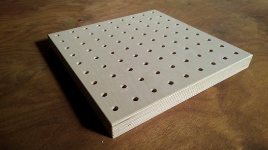【有孔パネル】「吸音材でありながら、仕上材として成立する唯一の合板」