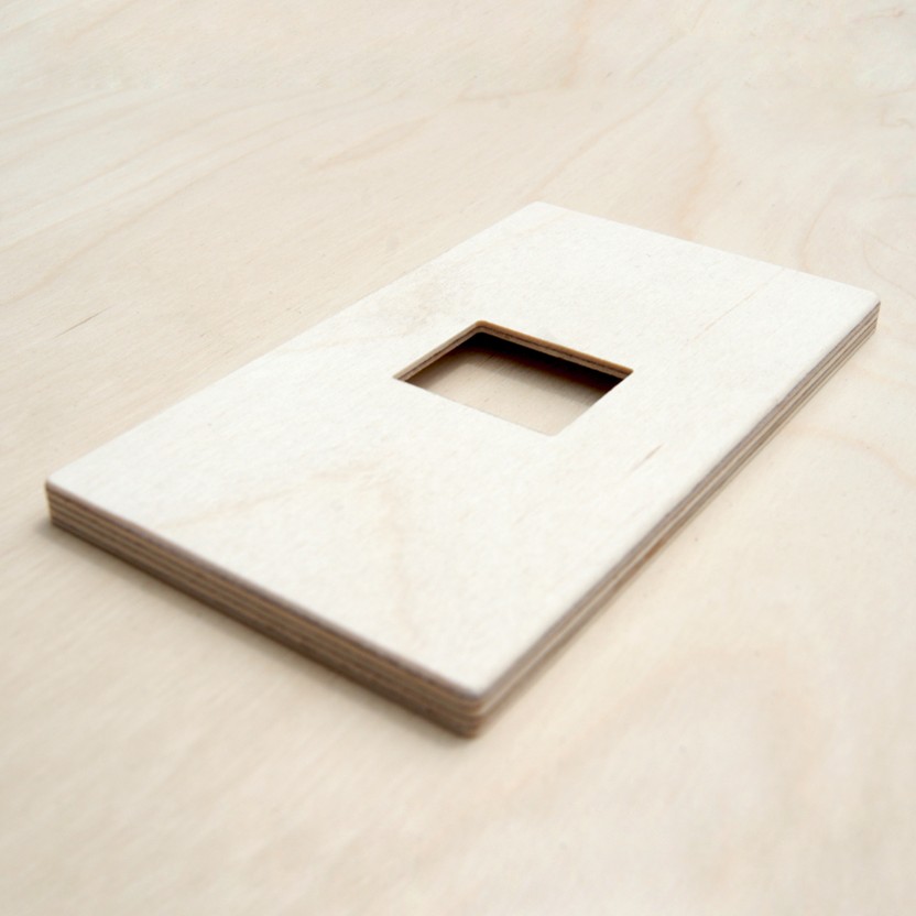 ■簡単に着脱できるマグネット式